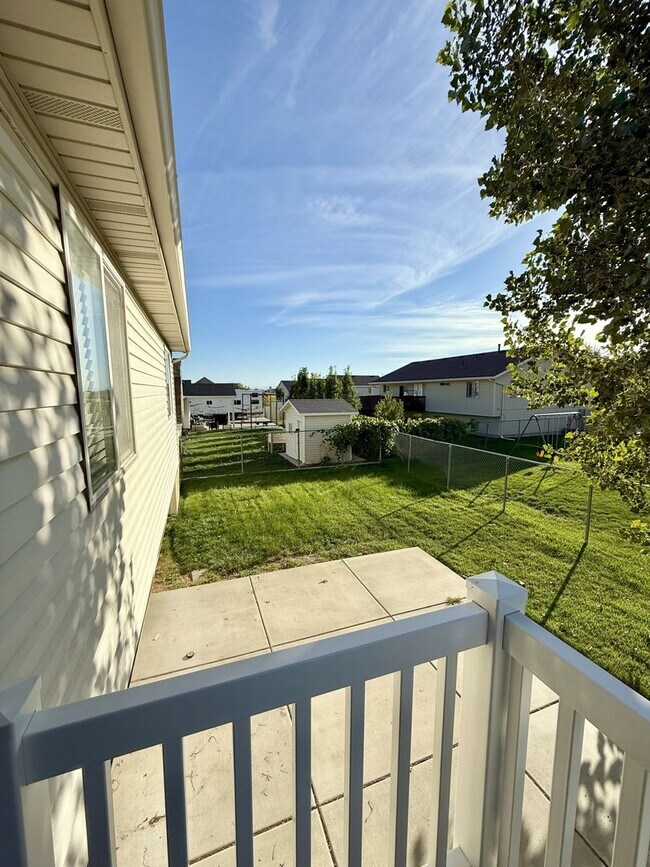 Building Photo - Your Perfect 5-Bedroom Retreat in Harrisvi...