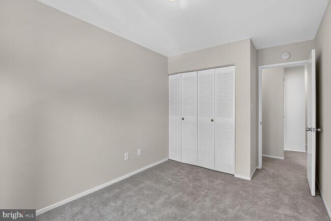 Building Photo - 9305 Bathgate Ct