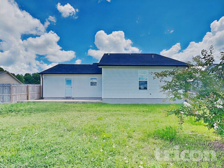 Building Photo - 123 Willow Ridge Cir