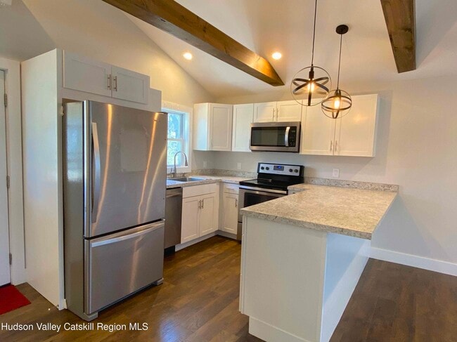 Building Photo - 230 NY-32