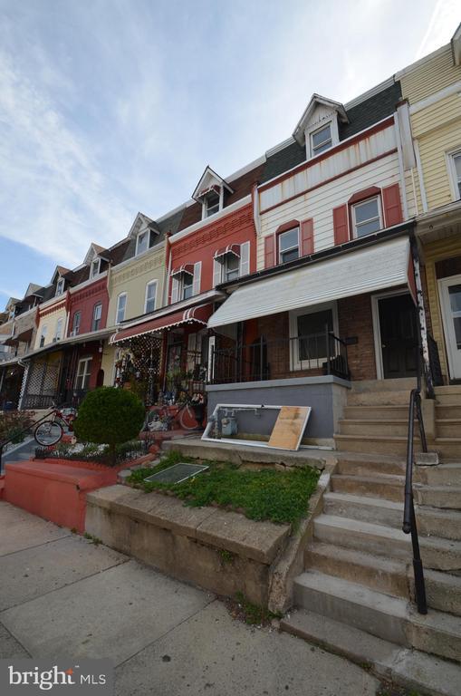 Building Photo - 713 N 12th St