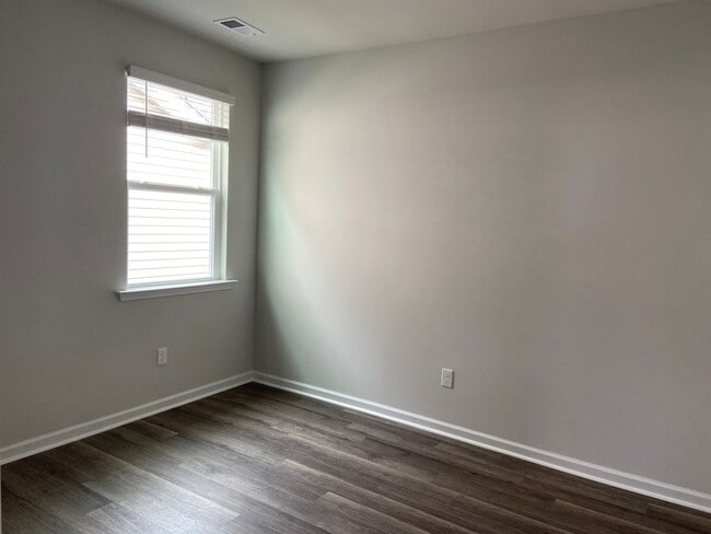 Building Photo - Welcome to your dream home in the heart of...