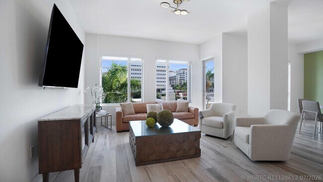 Building Photo - 155 E Boca Raton Rd