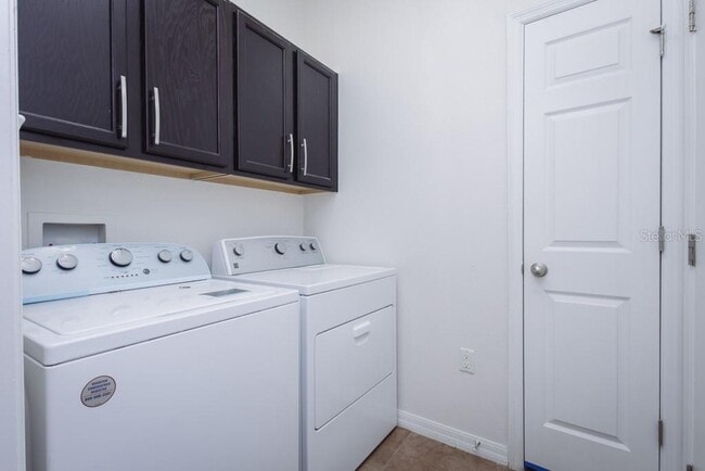 Building Photo - 7557 Azalea Cove Cir