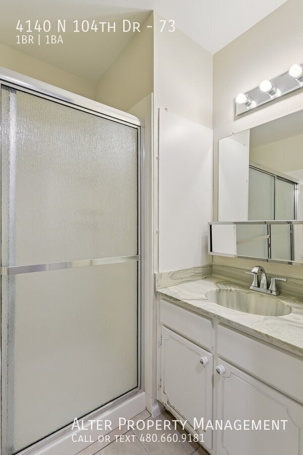 Building Photo - 4140 N 104th Dr