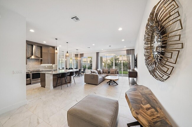 Building Photo - 4925 Pointe Midtown Way