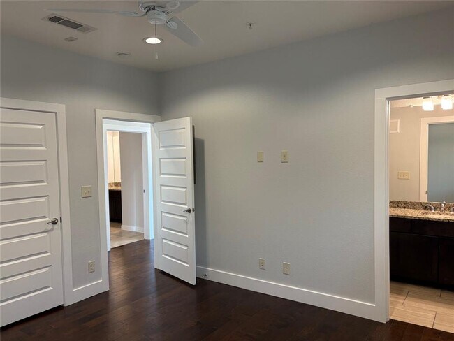Building Photo - 1512 Forest Trail