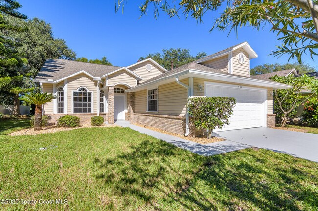 Building Photo - 480 Prestwick Ct