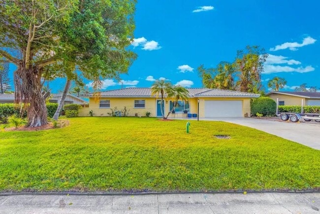 Building Photo - 2532 Constitution Blvd