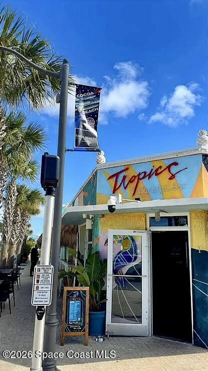 Building Photo - 4605 Ocean Beach Blvd