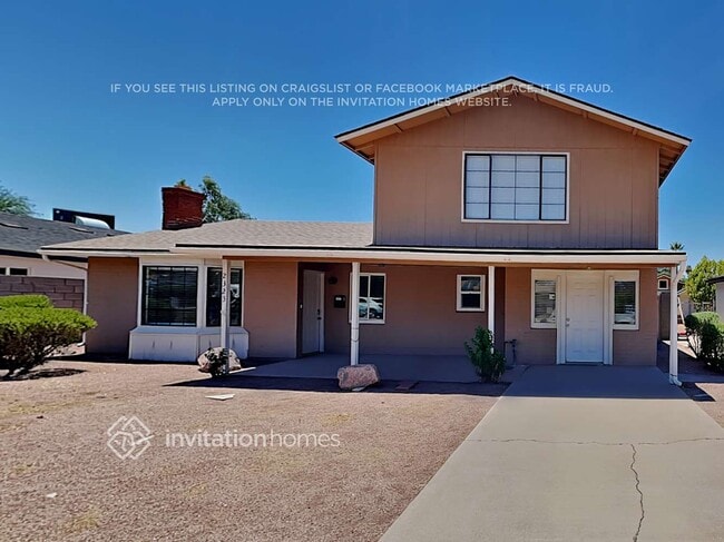 Building Photo - 2323 E Mitchell Dr