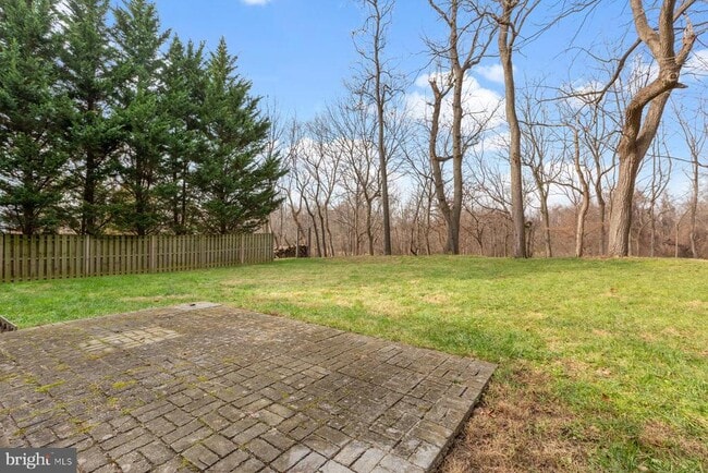 Building Photo - 5650 Sheerock Ct