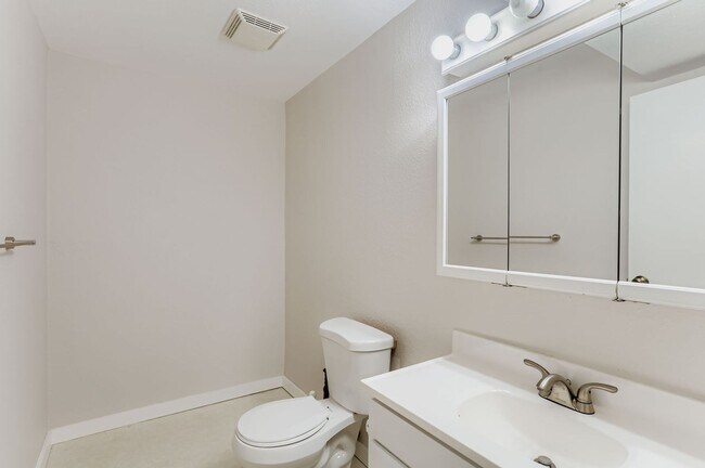 Building Photo - Beautiful Redmond Home Near Microsoft and ...