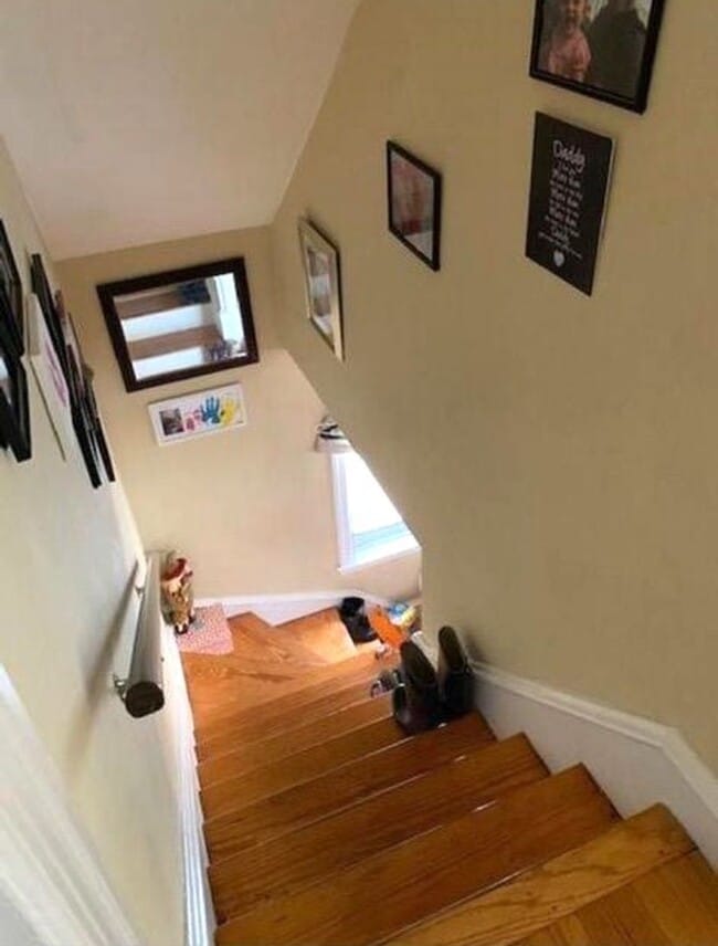 Building Photo - Cranston/Garden City – Two Bed Duplex - 1995