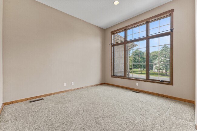 Building Photo - 11435 Kenyon Ct NE