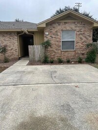 Building Photo - 21 Baywood Ct NW