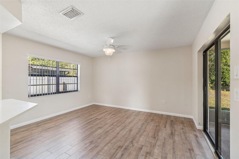 Building Photo - 2907 Narcissus Dr