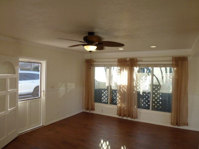 Wood look tile floors new blinds and curtains - 820 Alabama St