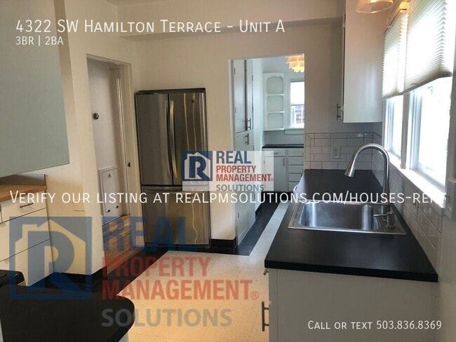Building Photo - 4322 SW Hamilton Terrace