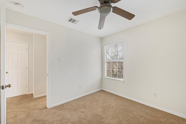 Building Photo - 4515 Perry St