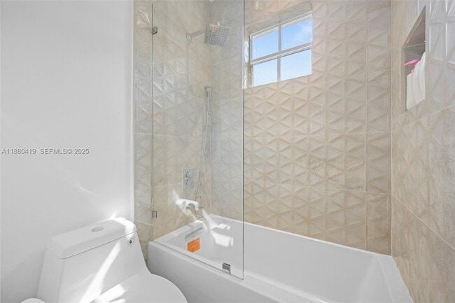 Building Photo - 19460 39th Ct