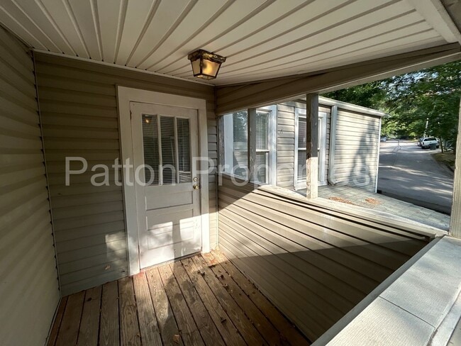 Building Photo - 1401 Kinderway &amp; 4300-4302 Wentworth - Inside CoC - R09214-07-01