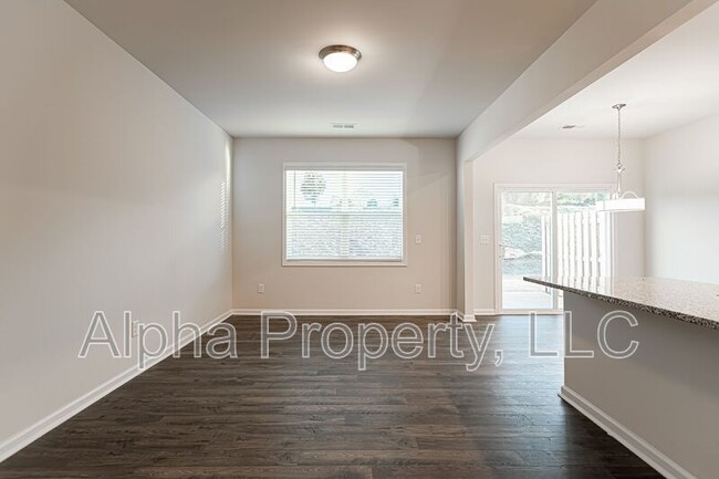Building Photo - 17 Apricot Ln