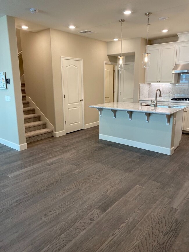 Building Photo - 114 Wallace Cir