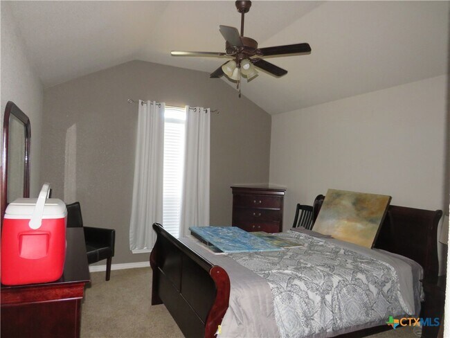 Building Photo - 9805 Kaitlyn Dr
