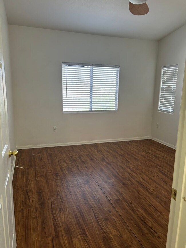 Building Photo - 1-Bedroom Condo in Gated Green Valley Community – Henderson