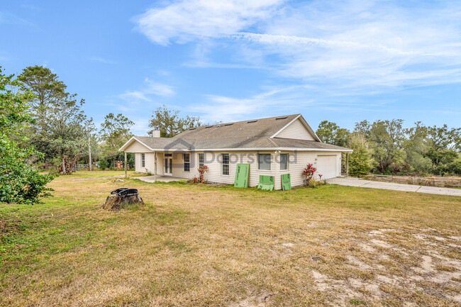 Building Photo - 14916 Johns Lake Rd