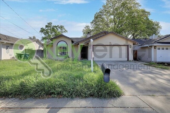 Building Photo - 2624 Walnut Ave