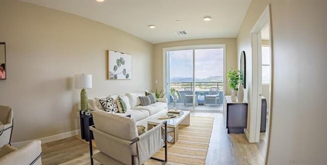 Building Photo - FIRST MONTH FREE!! 2 bedrooms 2 baths in Escondido over at the GRAND VIEW APARTMENTS
