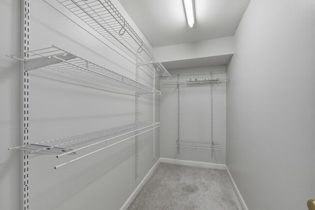 Building Photo - 1201 Westview Ln