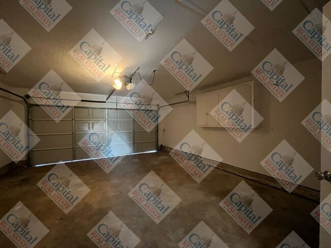 Building Photo - Home Sweet Home!!!