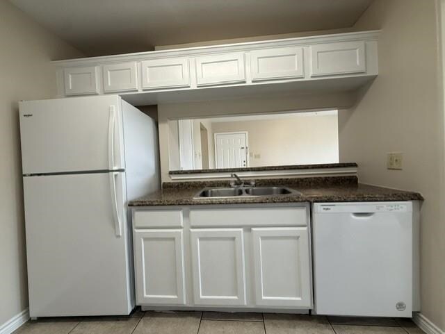 Building Photo - 2720 Camelot Dr