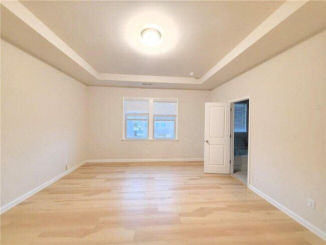 Building Photo - 3328 Hidden Valley Cir