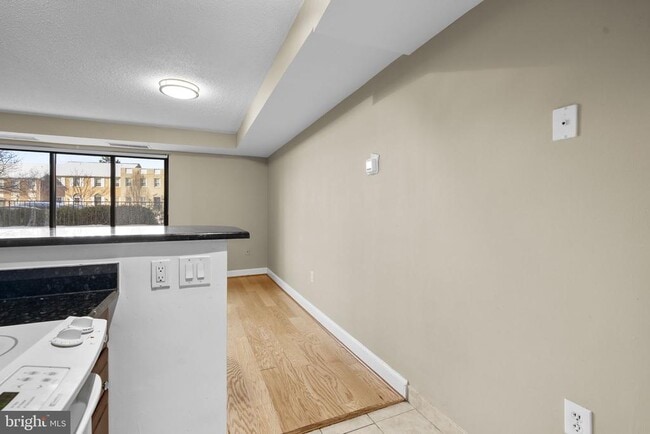 Building Photo - 3101 New Mexico Ave NW