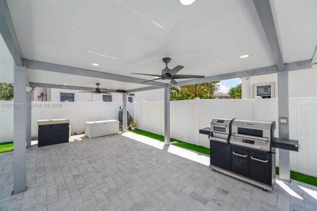 Building Photo - 9101 SW 169th Pl
