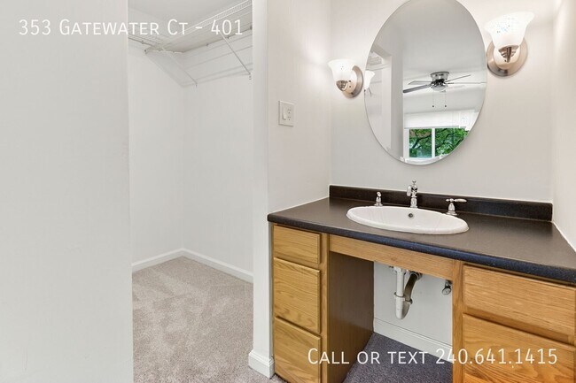 Building Photo - 353 Gatewater Ct