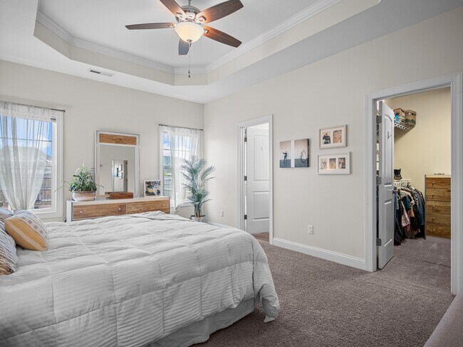 Building Photo - 239 Sailor St