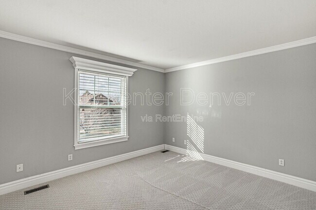 Building Photo - 3753 E Mallard St