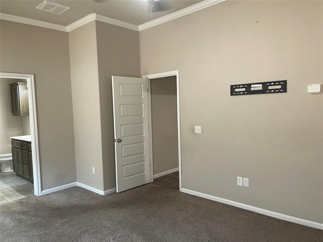 Building Photo - 18321 Groveton Blvd