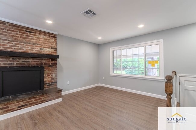 Building Photo - 11319 Harding Rd