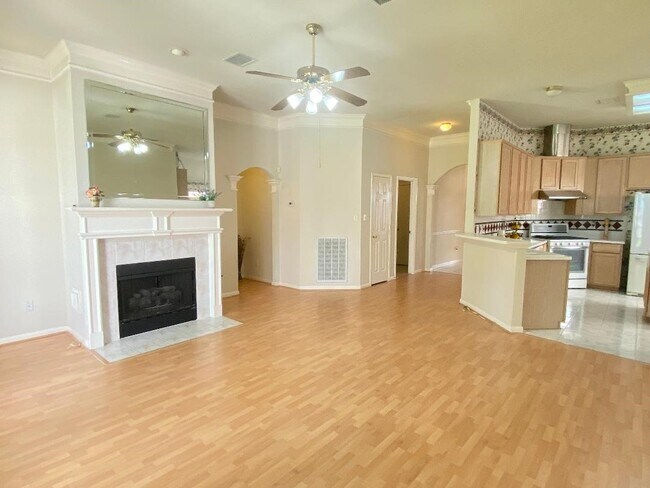 Building Photo - 20723 Spring Rose Dr