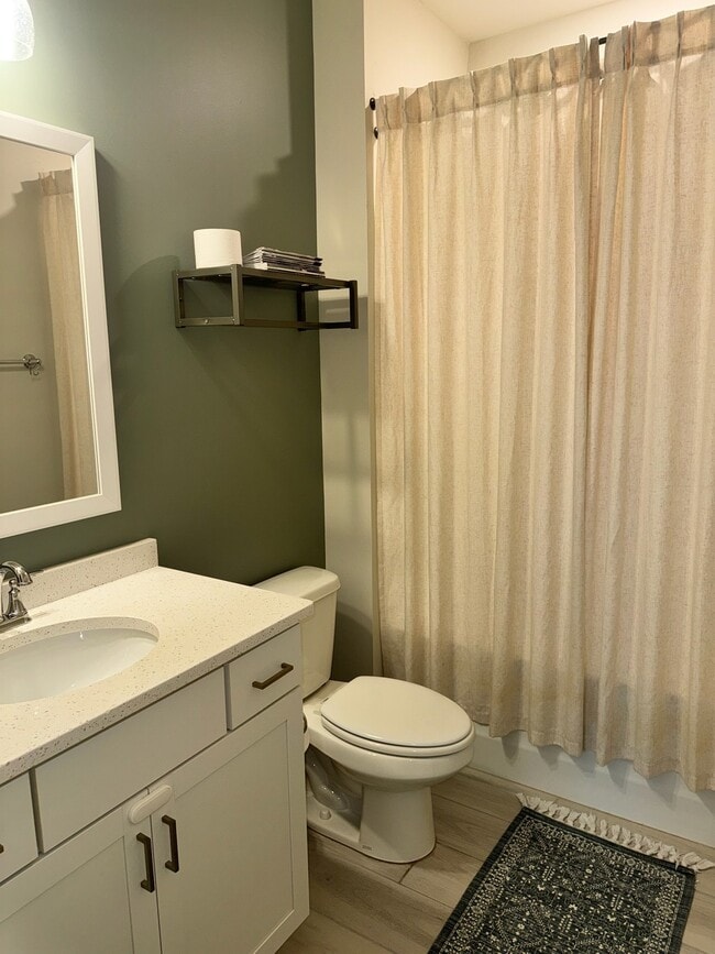 Building Photo - 854 Clear Spring Dr