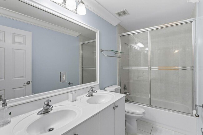 Building Photo - 8492 Breezy Oak Way