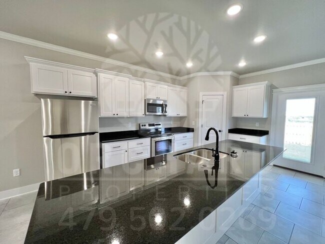 Building Photo - Tontitown | Dalton Plan- 3 Bed/ 2 Bath w/ 2 Car Garage