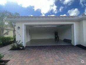Building Photo - 1846 Alameda Dr