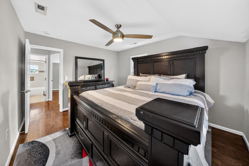 Building Photo - 5211 Jay St NE